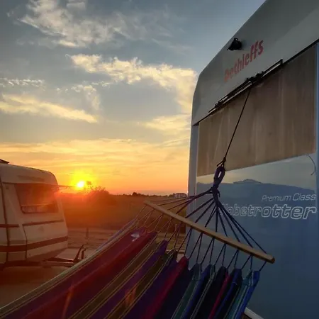 Independent Retro Caravan By The Beach *