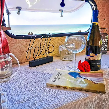 Independent Retro Caravan By The Beach *